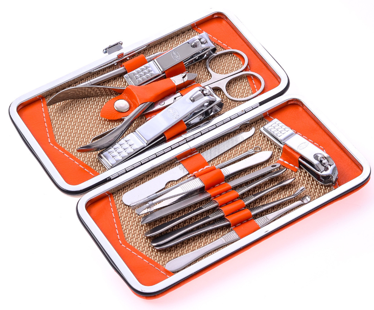 Наборы инструментов для маникюра